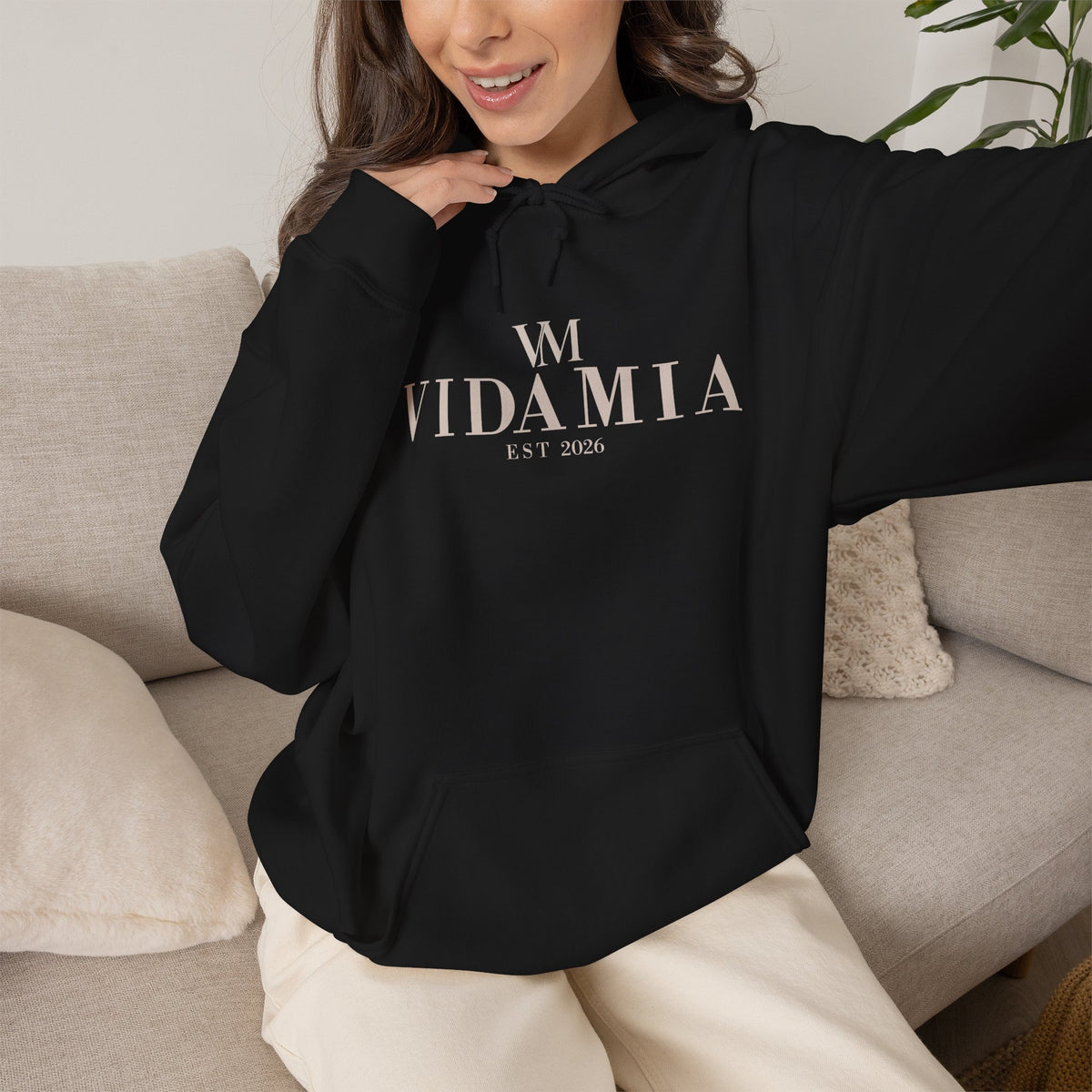 Vida Mia Essential UNISEX Hoodie Black